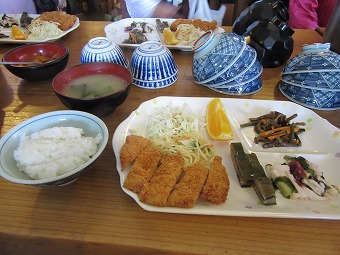 太郎平小屋　夕食