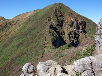 一ノ倉岳へ