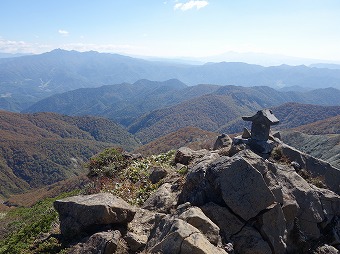 朝日岳の祠