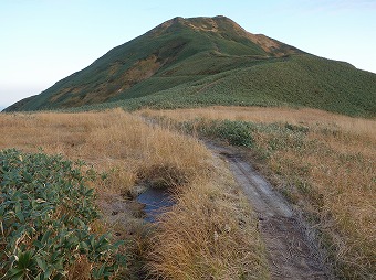 七ツ小屋山へ