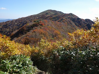 白毛門へ