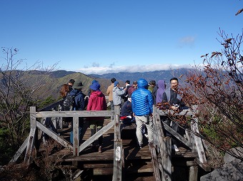 半月山展望台