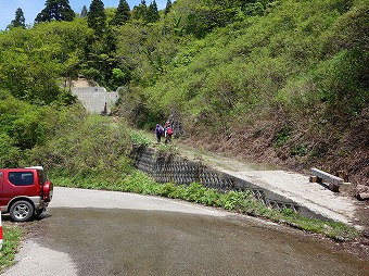 尻立山へ