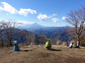 鍋割山