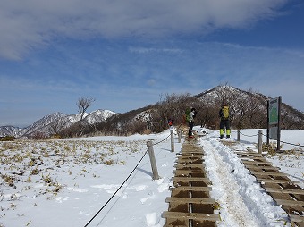 塔ノ岳へ