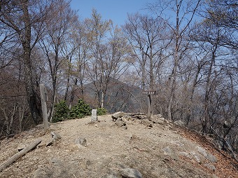 大持山　山頂