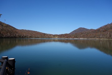 水門から見る小沼平