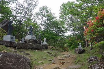 三枚石から古峰ヶ原峠へ