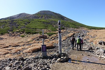 剣ヶ峰へ