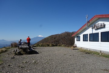 花立山荘から見る富士山