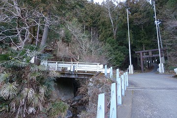 軍刀利神社鳥居