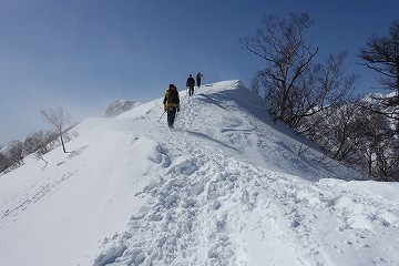 一ノ背髪へ