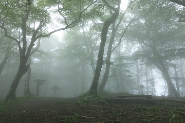 三国山　山頂