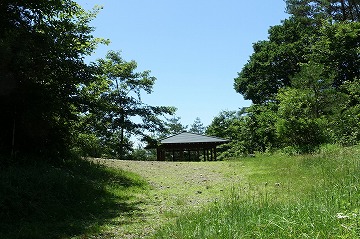 平沢牧場　東屋