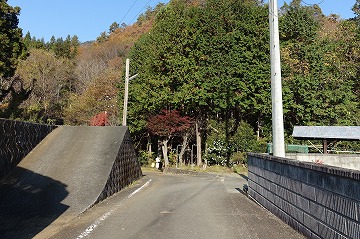 高川山登山口