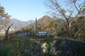 むすび山