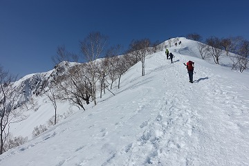 一ノ背髪へ