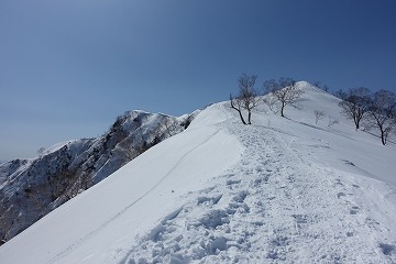 小遠見～二ノ背髪