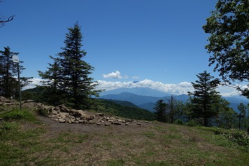 牛奥ノ雁ヶ腹摺山　甲州アルプス