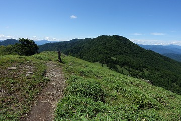 天狗棚山から小金沢山へ