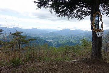 三ツ森北峰