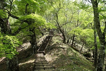 石棚山稜